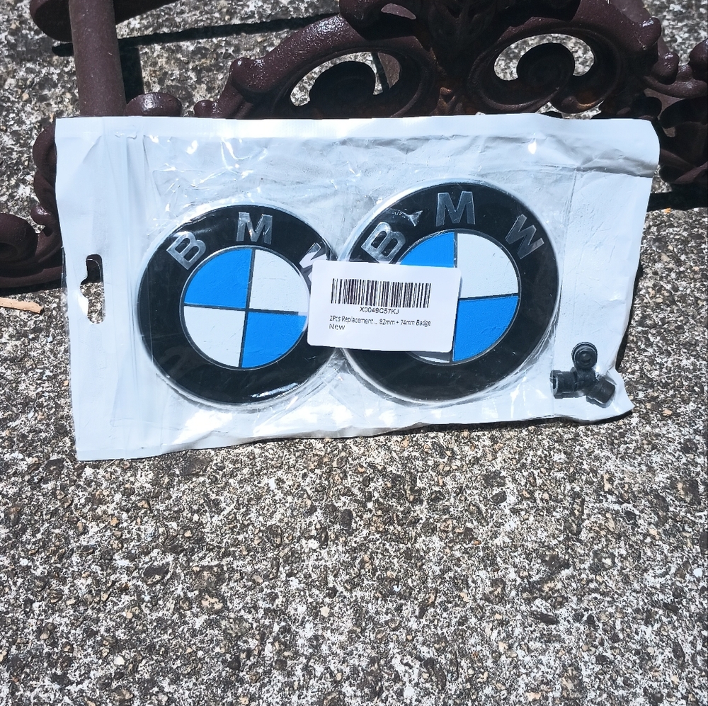 BMW Blue and Silver Emblem Set NWOT